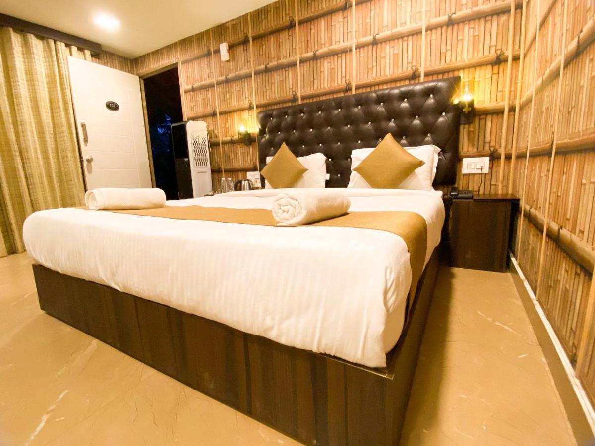 Misty Rain Estate Hotel Madikeri Exterior foto