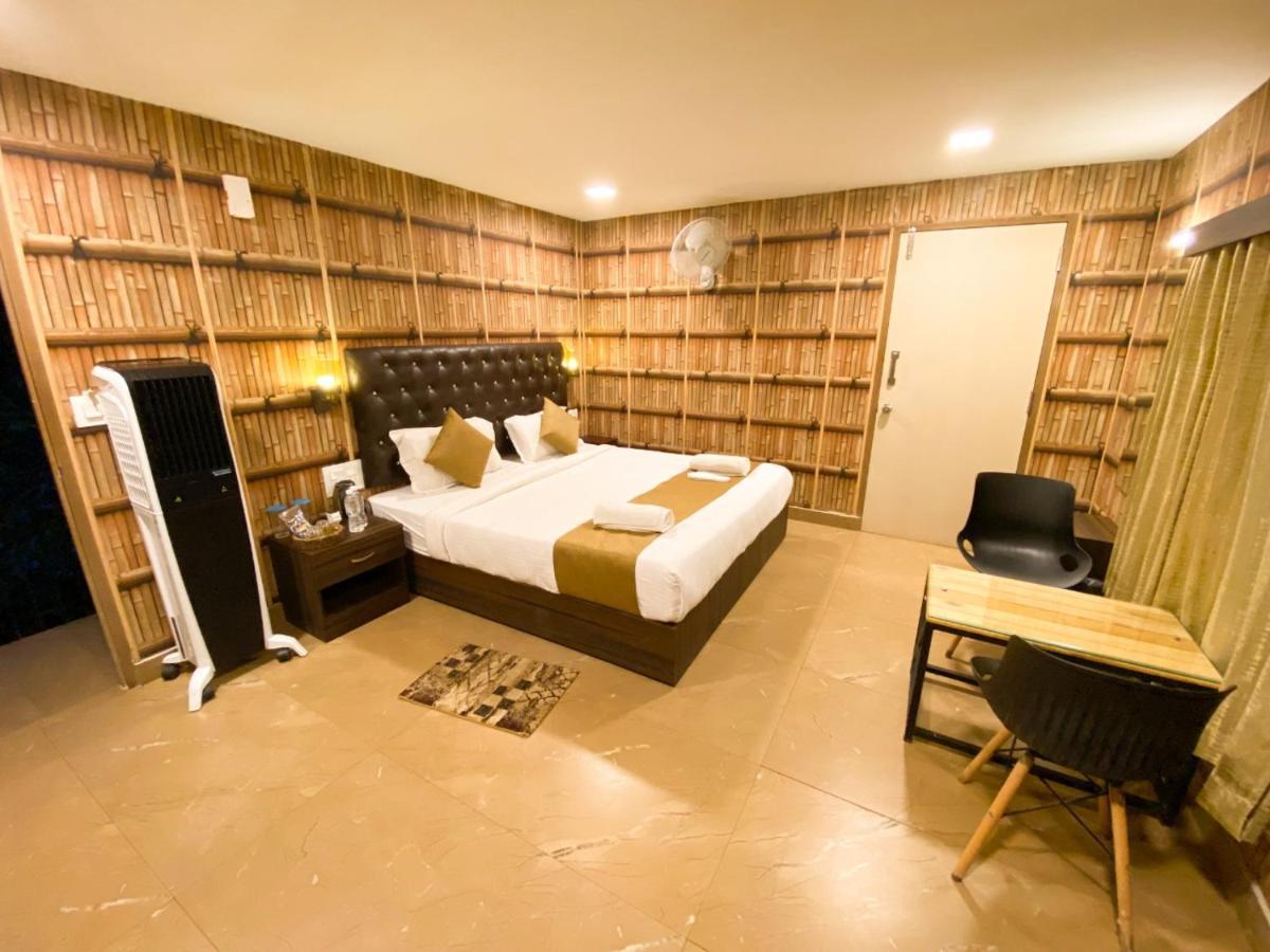 Misty Rain Estate Hotel Madikeri Exterior foto