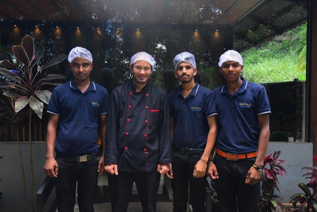 Misty Rain Estate Hotel Madikeri Exterior foto