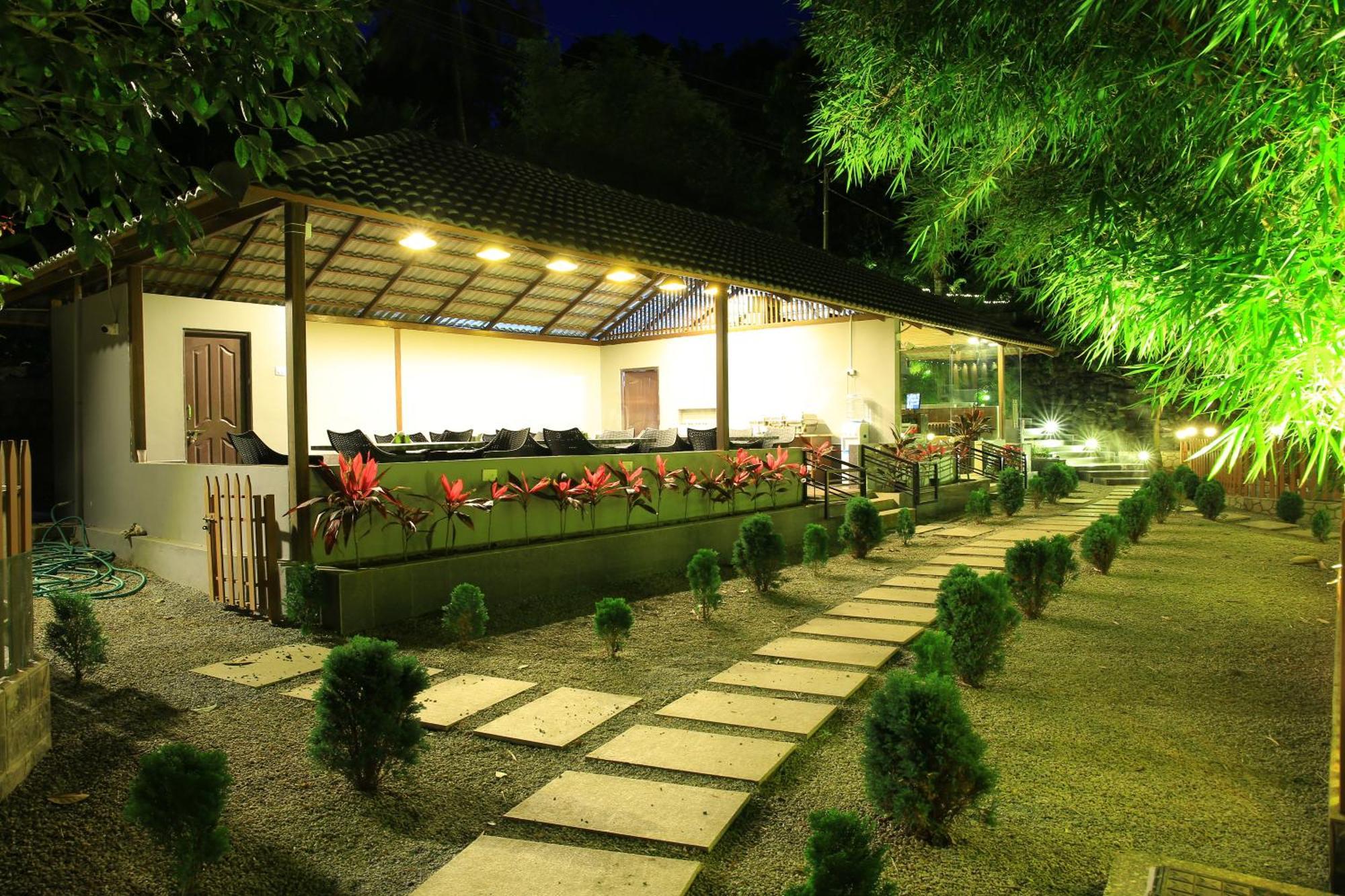 Misty Rain Estate Hotel Madikeri Exterior foto