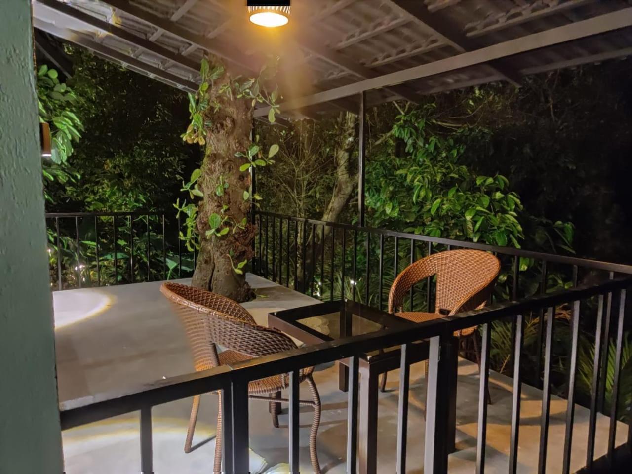 Misty Rain Estate Hotel Madikeri Exterior foto